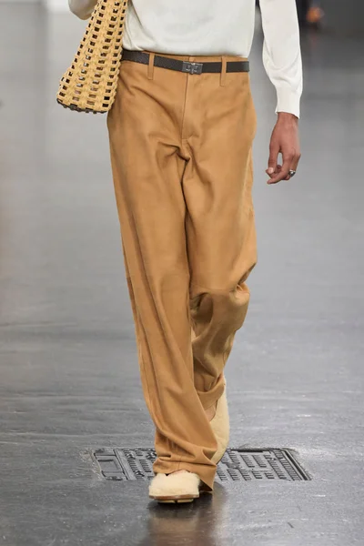 Look 73